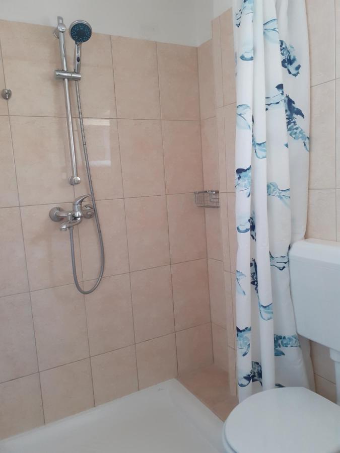 Apartment Zlata ラブ エクステリア 写真