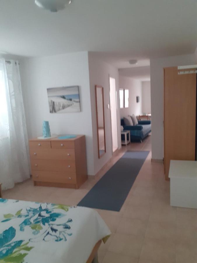 Apartment Zlata ラブ エクステリア 写真