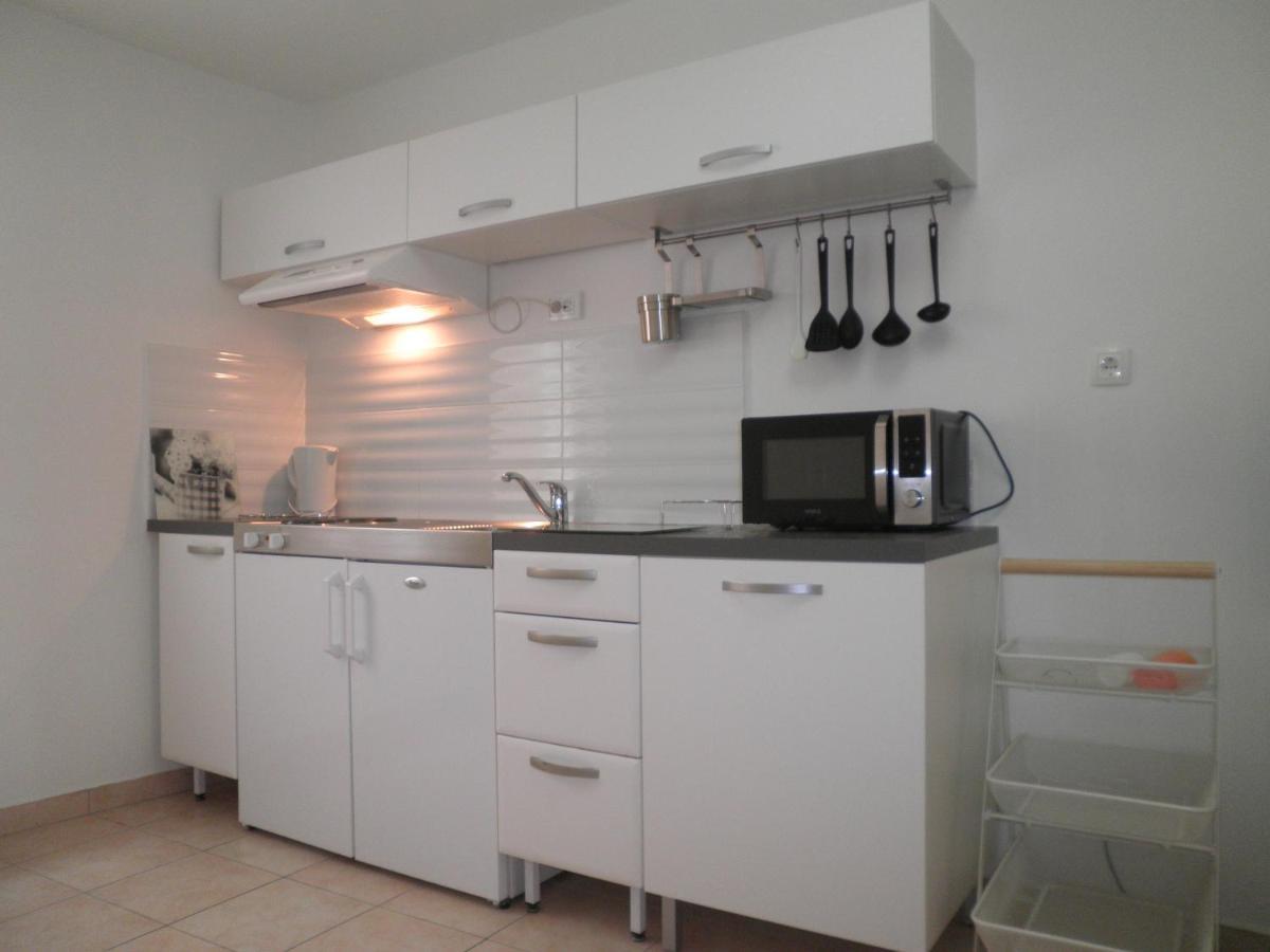 Apartment Zlata ラブ エクステリア 写真